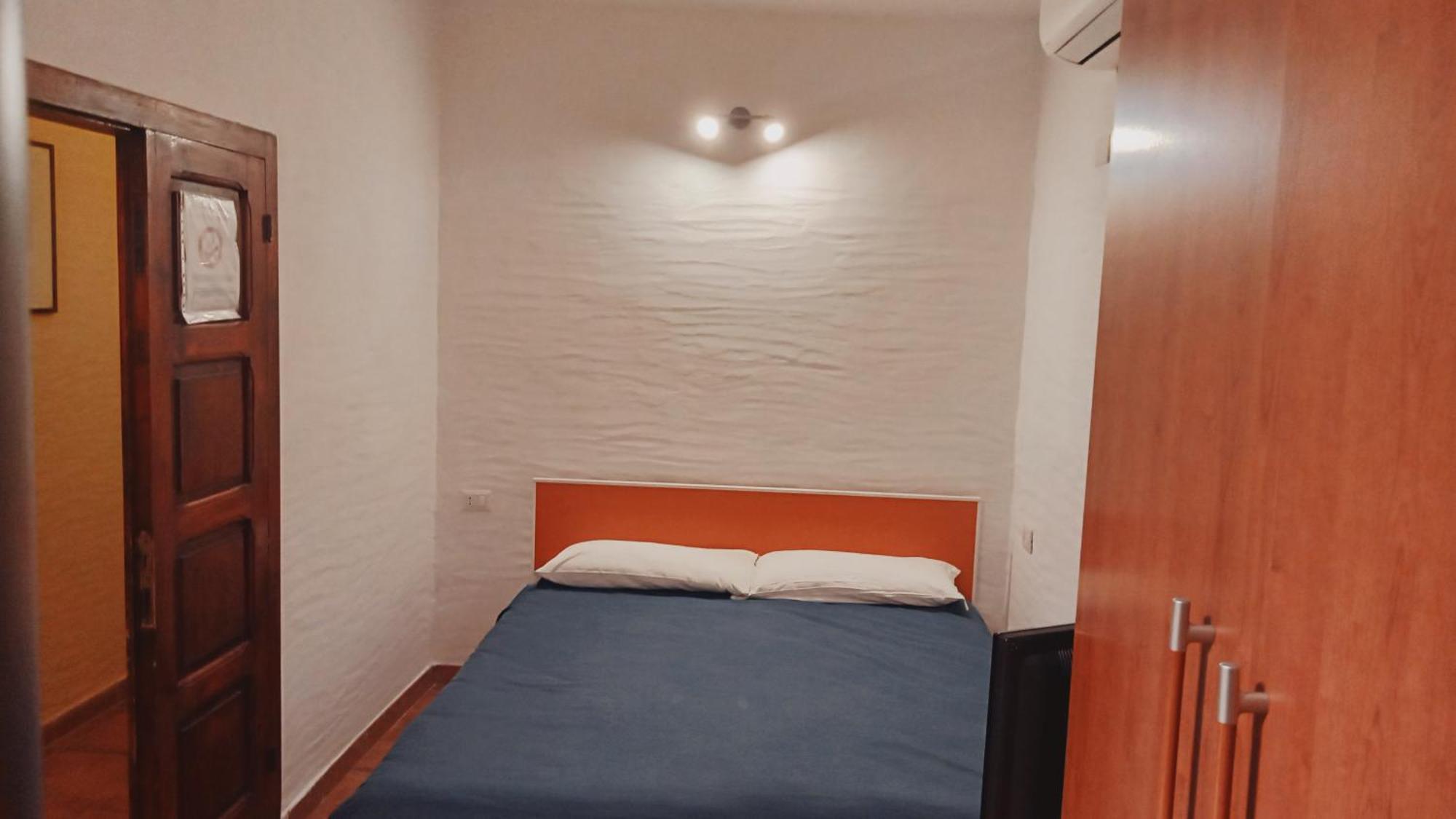 Il Terrazzino Iglesias Bed & Breakfast Luaran gambar