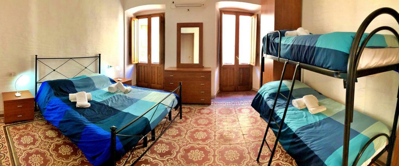 Il Terrazzino Iglesias Bed & Breakfast Luaran gambar