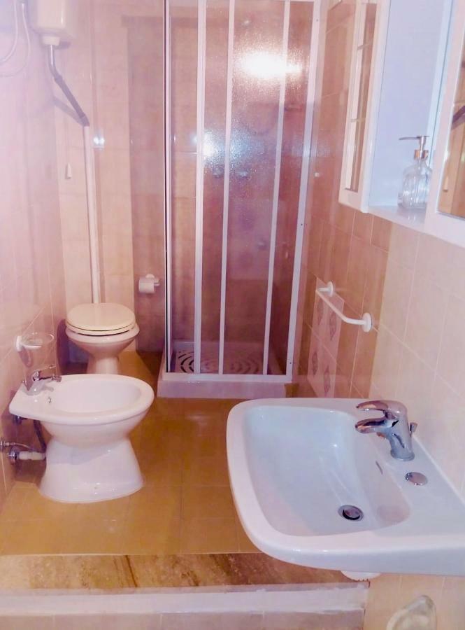 Il Terrazzino Iglesias Bed & Breakfast Luaran gambar